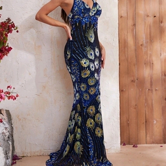 Multicolor Graphic Crisscross Cami Backless Contrast Sequined Mermaid Ma… - Picture 6 of 10